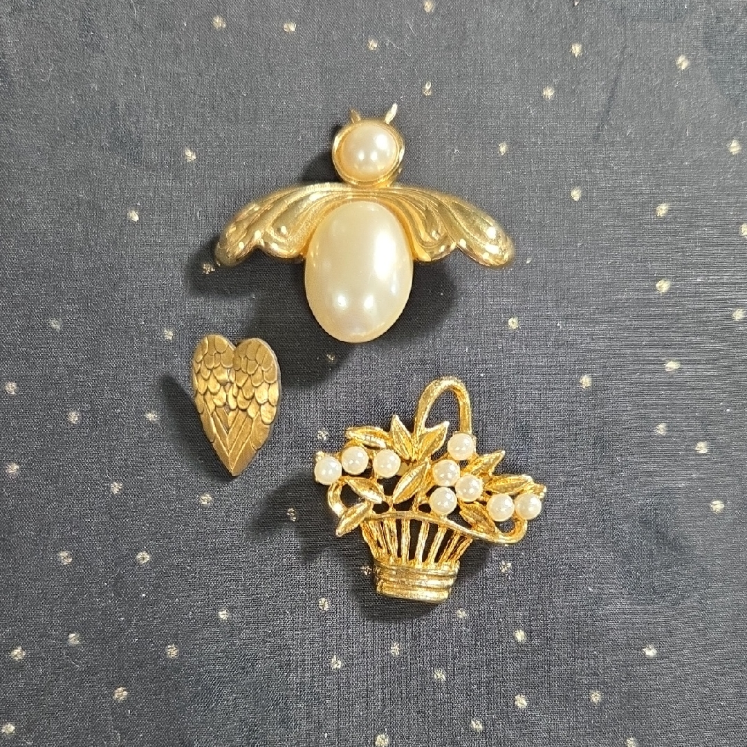 Gold And Pearl Brooch Collection